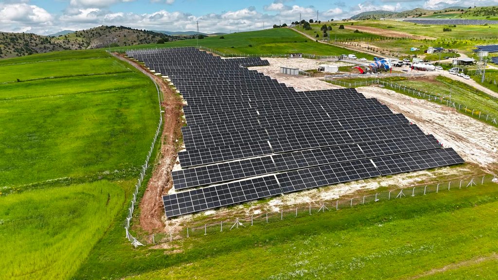 Özbelsan’ın Zara’daki 1,2 MW’lık güneş santrali devreye alındı
