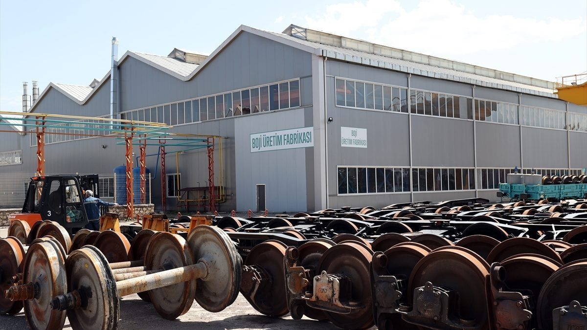 TÜRASAŞ’ın Sivas’taki boji fabrikası vagon üretim hedeflerini büyüttü